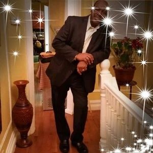 Meet your Posher, Veronica